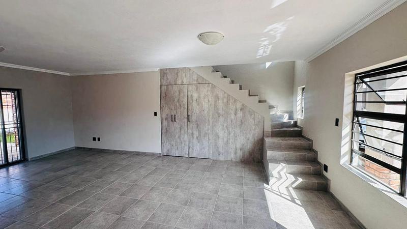 3 Bedroom Property for Sale in Waterval East North West